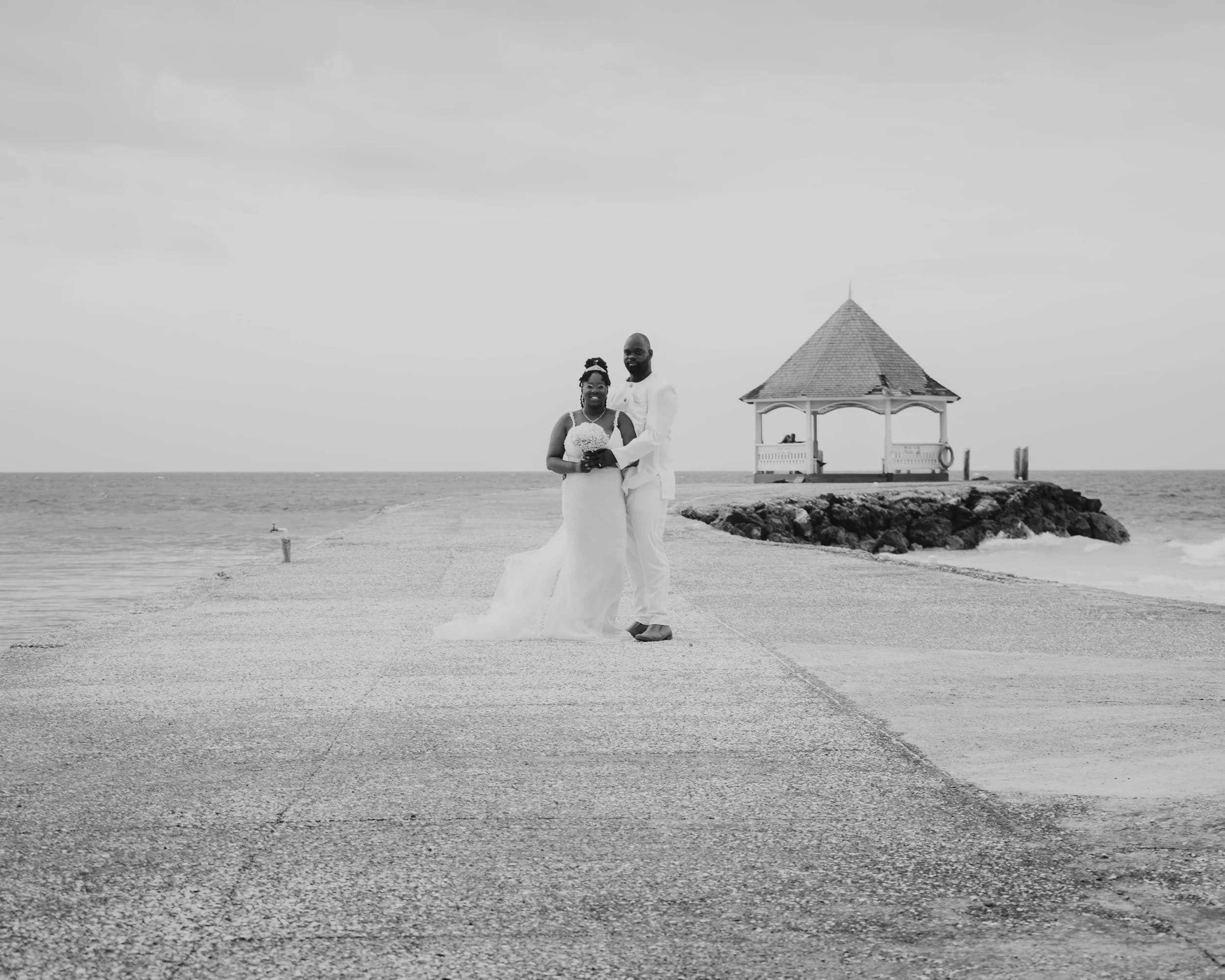 Mr & Mrs. White, photograph 10 of 12