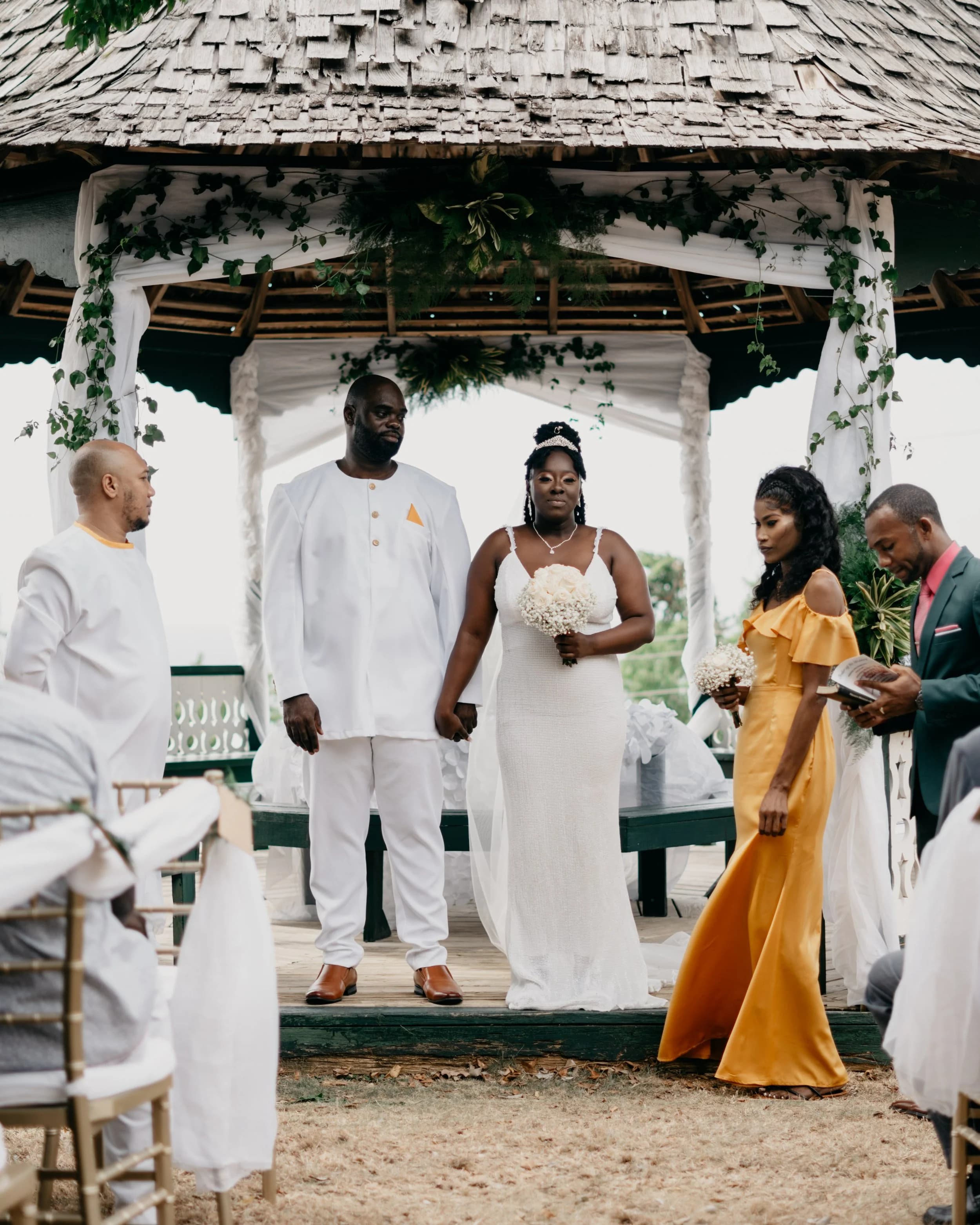 Mr & Mrs. White, photograph 4 of 12
