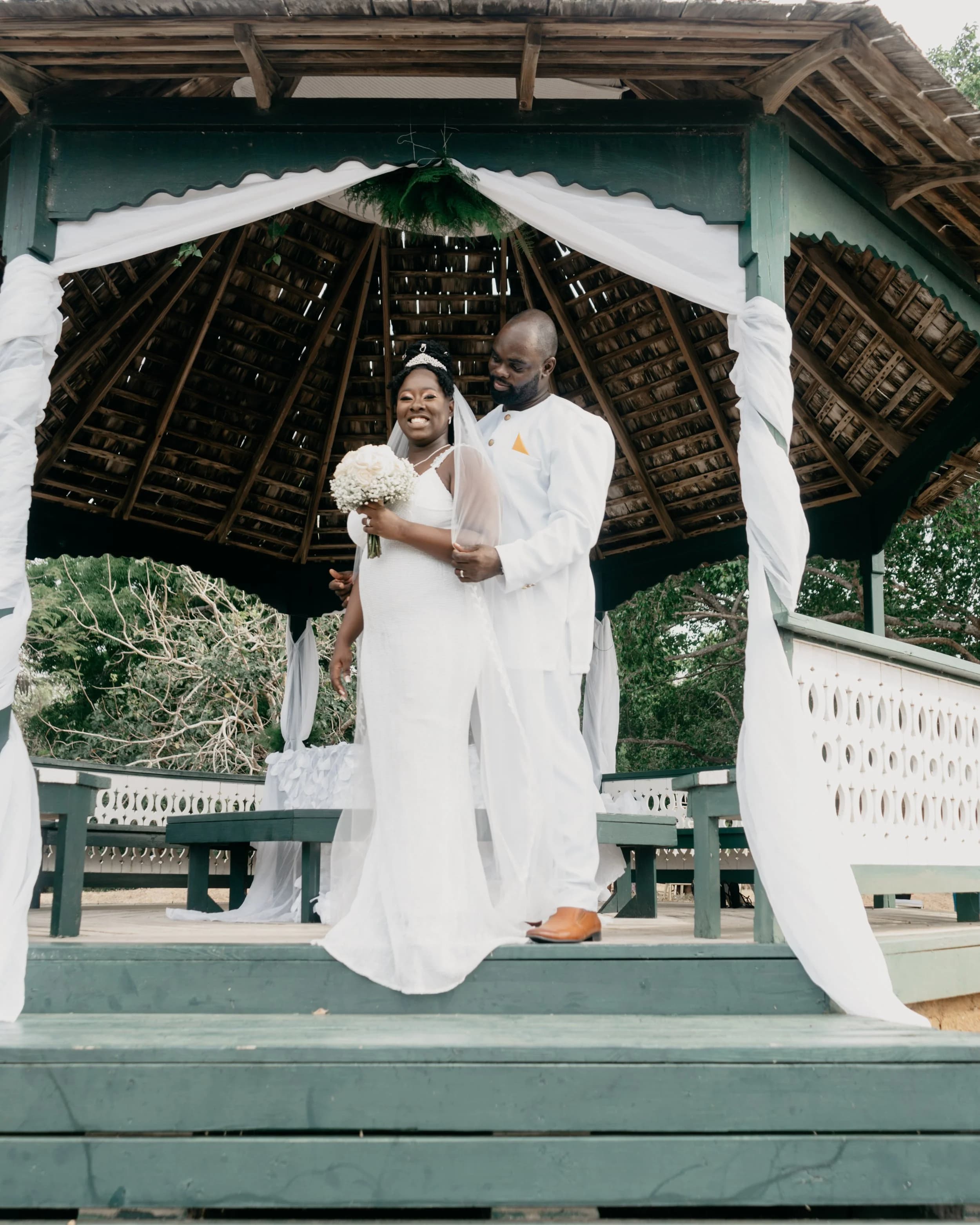 Mr & Mrs. White, photograph 6 of 12